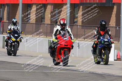 media/Aug-26-2022-Fastrack Riders (Fri) [[055e3b3c9d]]/level 2/Session 1 Start Finish/